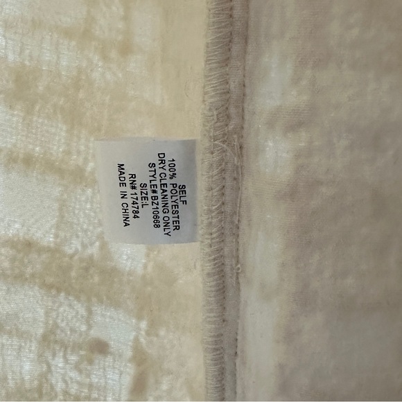 Blithe LA Cream Textured Vest & Skirt Set P2P 18” Waist 15.5” | 710 - Picture 3 of 12